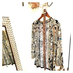 Valentina Signa Leopard open blouse with belt .